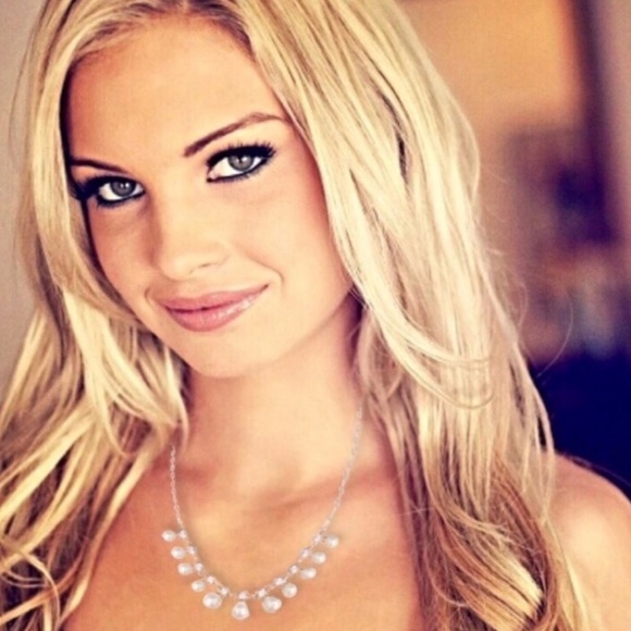 KATE SPADE • Silver Crystal Pearl Necklace - Picture 3 of 5